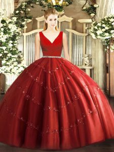 Sleeveless Tulle Floor Length Zipper Quinceanera Dresses in Wine Red with Beading