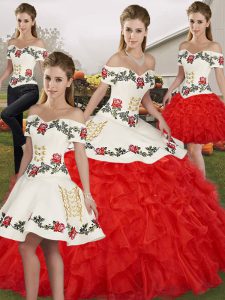 White And Red Lace Up Off The Shoulder Embroidery and Ruffles 15th Birthday Dress Organza Sleeveless