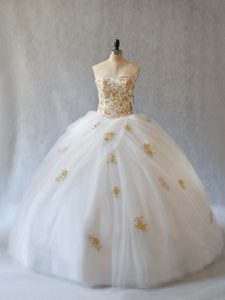 White Ball Gowns Sweetheart Sleeveless Tulle Brush Train Lace Up Appliques Sweet 16 Quinceanera Dress