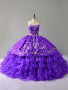 Sweetheart Sleeveless Vestidos de Quinceanera Floor Length Embroidery and Ruffles Purple Organza