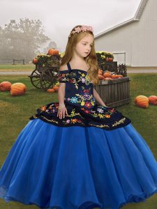 Blue Straps Lace Up Embroidery Girls Pageant Dresses Sleeveless