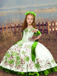 Inexpensive Floor Length White Little Girl Pageant Gowns Off The Shoulder Sleeveless Lace Up