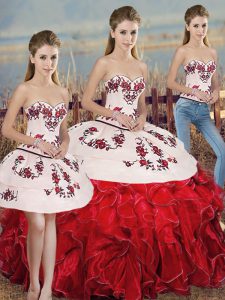 White And Red Sweetheart Lace Up Embroidery and Ruffles and Bowknot Sweet 16 Dresses Sleeveless