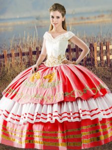 On Sale Sleeveless Satin Floor Length Lace Up Sweet 16 Quinceanera Dress in White And Red with Embroidery and Ruffled Layers
