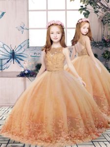 Sleeveless Floor Length Lace and Appliques Backless Little Girls Pageant Gowns with Gold