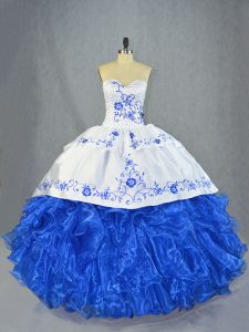 Sweetheart Sleeveless Vestidos de Quinceanera Brush Train Beading and Embroidery and Ruffles Blue And White Organza