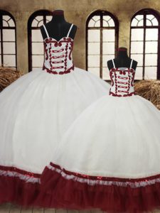 Clearance Straps White Ball Gowns Beading Quinceanera Gowns Lace Up Satin and Organza Sleeveless Floor Length