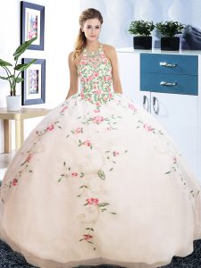 Glittering Halter Top White Ball Gowns Embroidery Vestidos de Quinceanera Lace Up Organza Sleeveless Floor Length