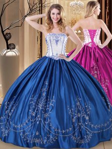 Taffeta Strapless Sleeveless Lace Up Embroidery 15th Birthday Dress in Royal Blue